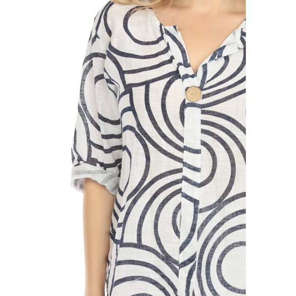 Navy Circle Print one button detail top - Picture 13 of 13